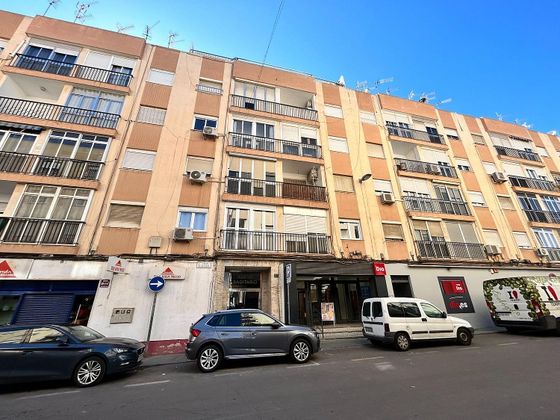 Foto 2 de Pis en venda a Nueva Andalucía de 3 habitacions amb ascensor