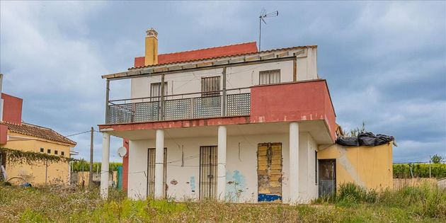 Foto 1 de Xalet en venda a Villaverde del Río de 4 habitacions amb terrassa