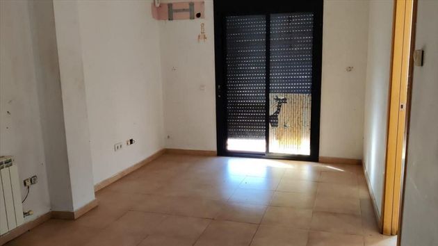 Foto 2 de Piso en venta en Jonquera, La de 2 habitaciones con ascensor