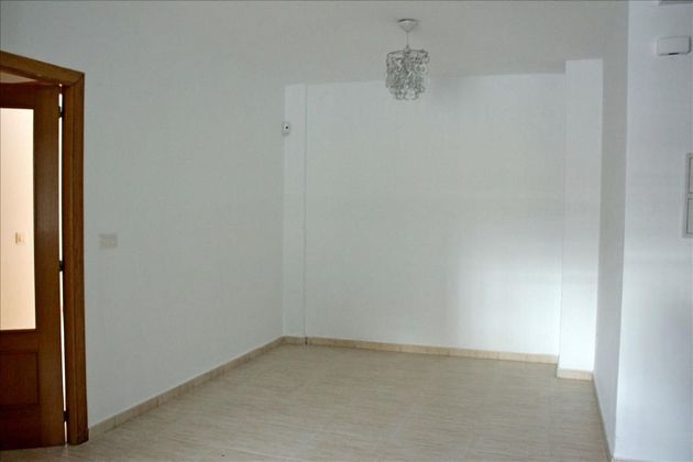 Foto 2 de Venta de piso en Villena de 2 habitaciones y 91 m²