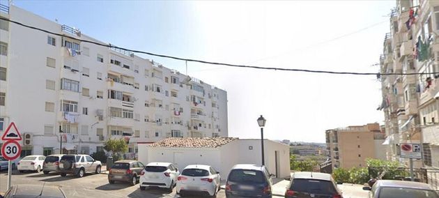 Foto 1 de Venta de piso en Los Jardines de Marbella - La Ermita de 2 habitaciones y 59 m²