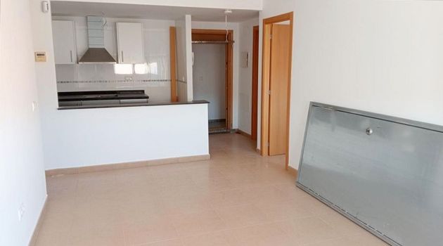 Foto 2 de Pis en venda a Ulldecona de 2 habitacions amb garatge i balcó