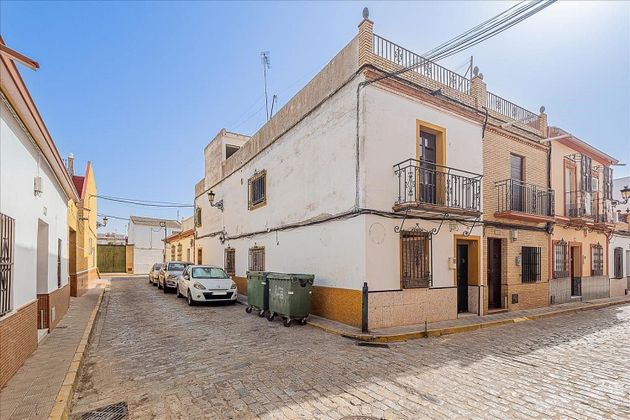Foto 1 de Casa adossada en venda a Benacazón de 4 habitacions amb terrassa
