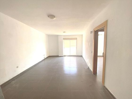 Foto 2 de Venta de piso en Roquetas Centro de 1 habitación con terraza y ascensor