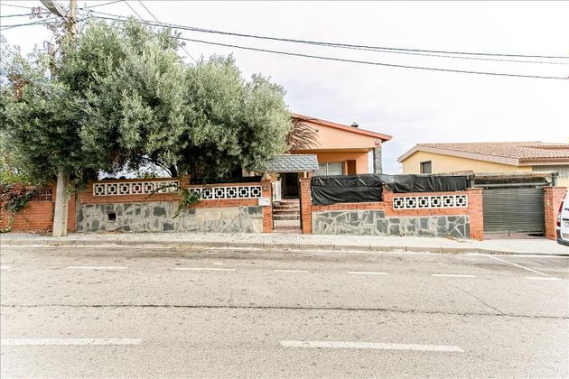 Foto 1 de Casa en venda a Castellnou - Can Mir - Sant Muç de 5 habitacions amb terrassa i piscina