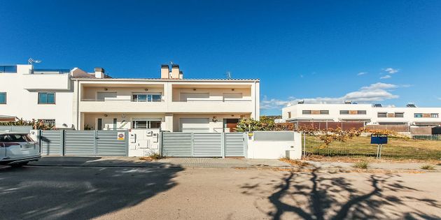 Foto 1 de Casa en venda a Residencial de 4 habitacions amb terrassa i garatge
