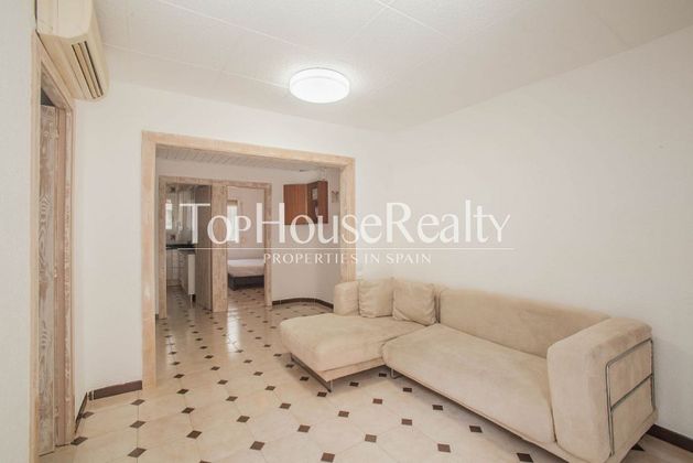 Foto 2 de Pis en venda a La Barceloneta de 3 habitacions amb terrassa i aire acondicionat