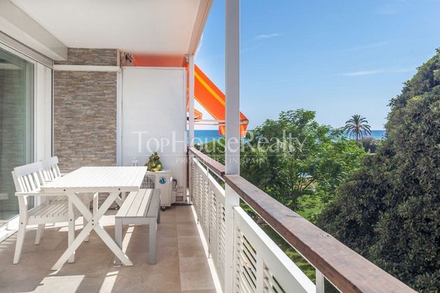 Foto 2 de Pis en lloguer a Gavà Mar de 4 habitacions amb terrassa i piscina