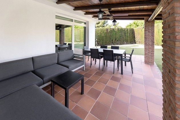 Foto 2 de Xalet en venda a Albolote de 4 habitacions amb piscina i jardí