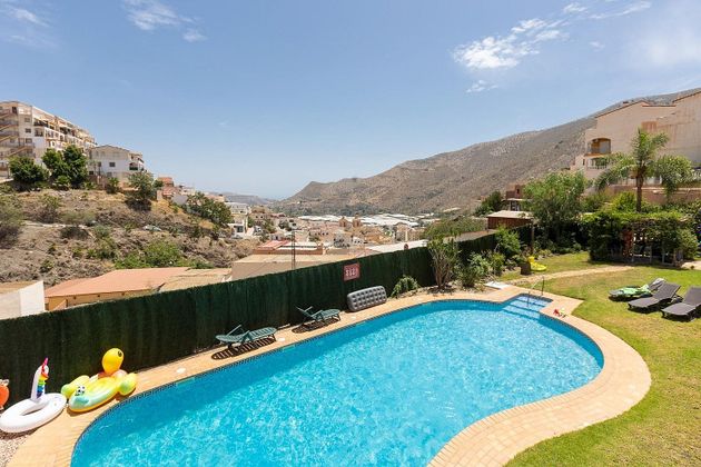 Foto 2 de Casa adosada en venta en Albuñol de 3 habitaciones con terraza y piscina