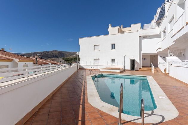 Foto 2 de Pis en venda a calle Geraneos de 2 habitacions amb terrassa i piscina