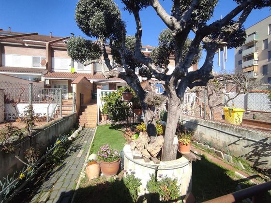 Foto 1 de Casa en venda a Centre - Eixample – Can Llobet – Can Serra de 4 habitacions amb terrassa i jardí