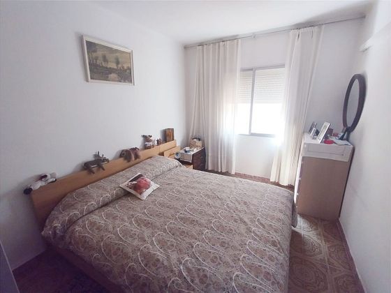 Foto 1 de Piso en venta en Collblanc de 3 habitaciones con terraza y balcón