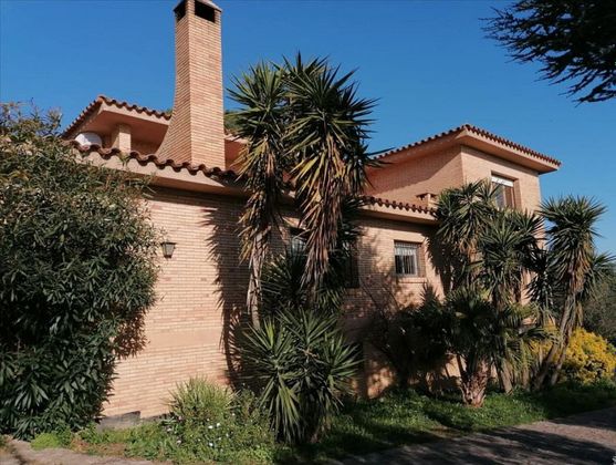 Foto 1 de Casa en venda a Aiguafreda - Sa Tuna de 4 habitacions amb terrassa i piscina