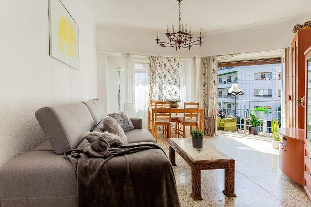 Foto 2 de Pis en venda a calle De Francisco de Vitoria de 4 habitacions amb balcó i calefacció
