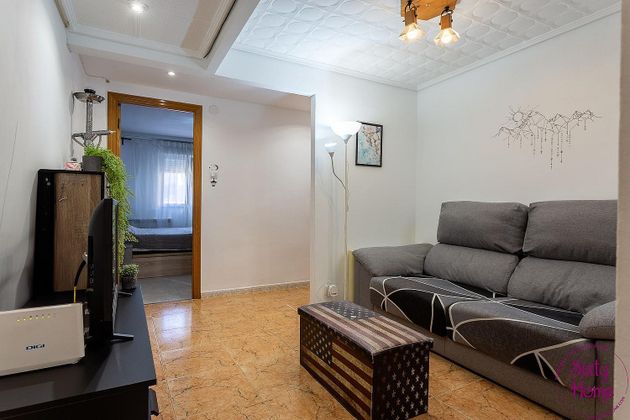 Foto 2 de Piso en venta en calle Pilar Gascón de 2 habitaciones con aire acondicionado y calefacción