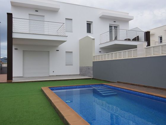 Foto 1 de Venta de casa en Verger / Vergel de 3 habitaciones con terraza y piscina