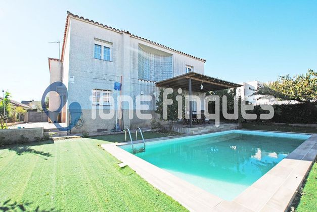Foto 1 de Casa en venta en Castellarnau - Can Llong de 6 habitaciones con piscina y jardín