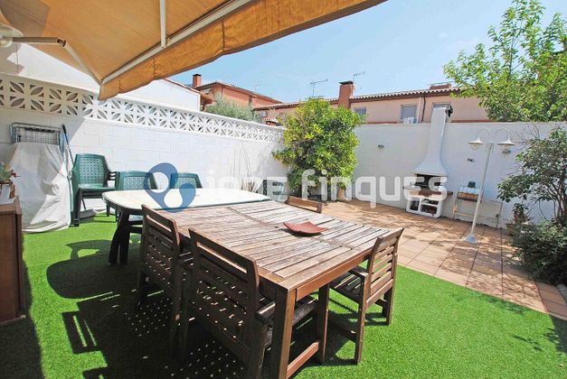 Foto 1 de Casa en venda a Centre - Castellar del Vallès de 5 habitacions i 256 m²