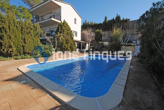 Foto 1 de Casa en venda a Airesol de 3 habitacions amb piscina