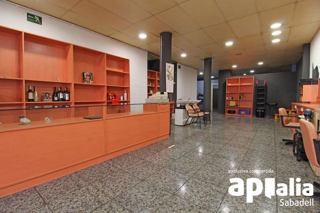 Foto 2 de Local en venda a Centre - Eixample – Can Llobet – Can Serra de 126 m²