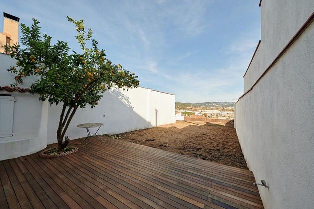 Foto 2 de Casa adossada en venda a Sentmenat de 4 habitacions amb terrassa i garatge