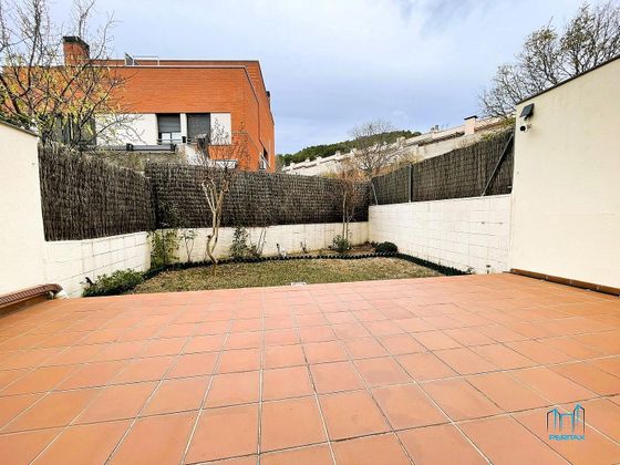 Foto 1 de Casa en venda a Centre - Castellar del Vallès de 4 habitacions amb terrassa i balcó