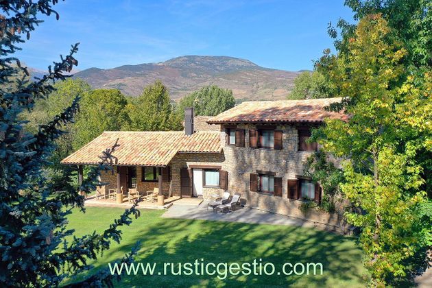 Foto 2 de Casa rural en venda a Bellver de Cerdanya de 3 habitacions amb terrassa i jardí