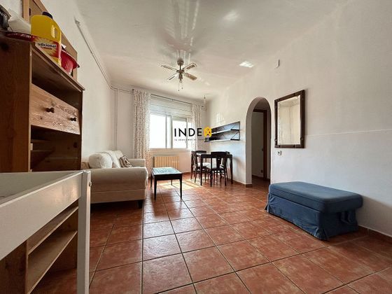 Foto 2 de Piso en venta en Els Molins - La Devesa - El Poble-sec de 3 habitaciones con calefacción