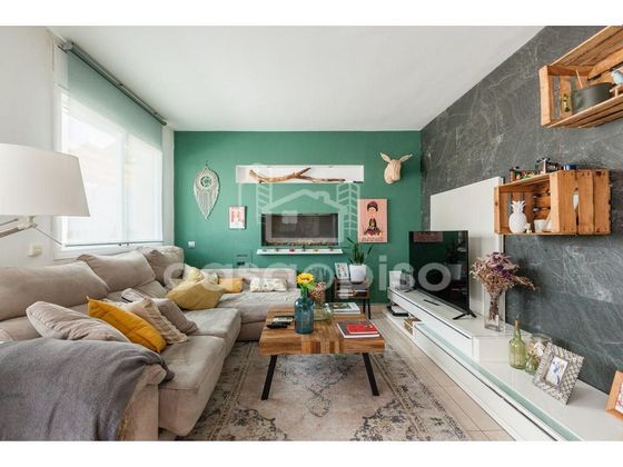 Foto 1 de Dúplex en venda a Can Deu - La Planada - Sant Julià de 4 habitacions amb terrassa i calefacció