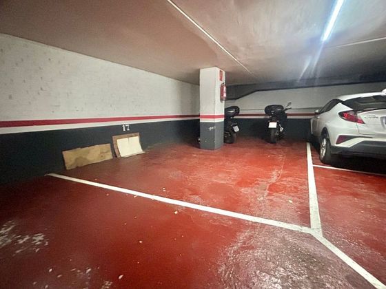 Foto 1 de Garaje en venta en Sants-Badal de 32 m²