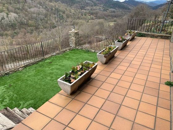 Foto 1 de Casa en venda a Vallfogona de Ripollès de 3 habitacions amb terrassa i jardí