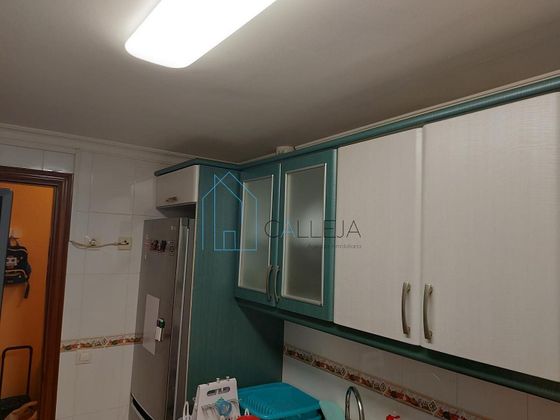 Foto 2 de Piso en venta en Barrocanes de 3 habitaciones con garaje y calefacción