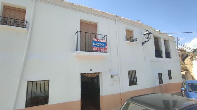Foto 1 de Xalet en venda a calle Los Bazanes de 7 habitacions amb terrassa i jardí