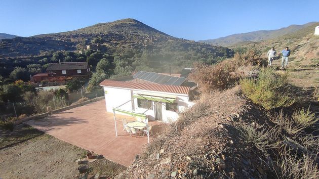 Foto 2 de Casa rural en venda a carretera Al de 3 habitacions amb terrassa i jardí