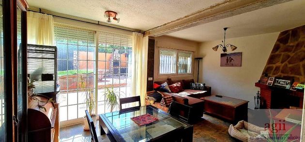 Foto 1 de Chalet en venta en Trijueque de 3 habitaciones con terraza y garaje