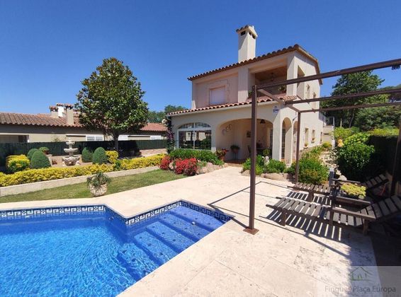 Foto 1 de Venta de casa en Santa Cristina d'Aro de 6 habitaciones con terraza y piscina