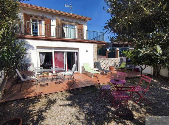 Foto 1 de Chalet en venta en Els Pins - Politur de 3 habitaciones con terraza y jardín