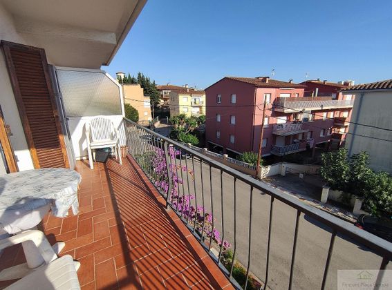 Foto 2 de Pis en venda a Fenals de 2 habitacions amb terrassa i balcó