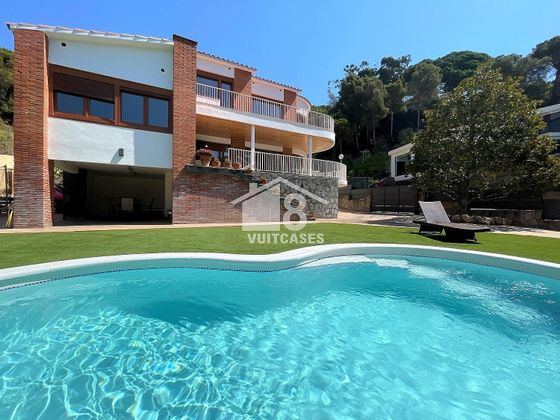 Foto 1 de Xalet en venda a Sant Pol de Mar de 4 habitacions amb terrassa i piscina