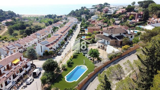 Foto 1 de Casa en venda a Arenys de Mar de 5 habitacions amb terrassa i piscina