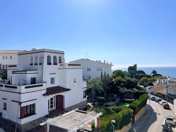 Foto 1 de Xalet en venda a Sant Pol de Mar de 6 habitacions amb terrassa i garatge
