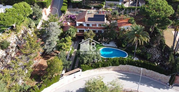 Foto 2 de Xalet en venda a Arenys de Munt de 5 habitacions amb terrassa i piscina