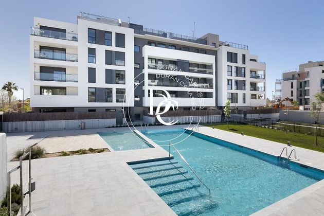 Foto 2 de Venta de piso en L'Aragai - Prat de Vilanova de 2 habitaciones con terraza y piscina