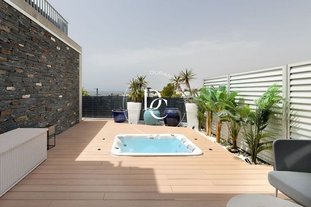Foto 2 de Venta de piso en Urbanitzacions del sud de 4 habitaciones con terraza y piscina