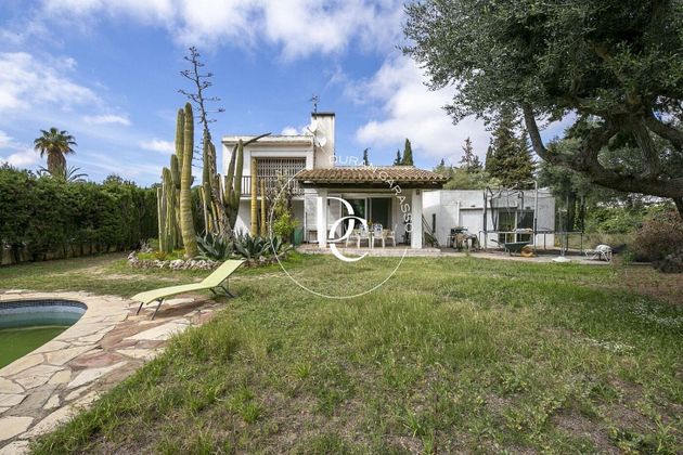 Foto 2 de Casa en venda a Sant Pere de Ribes Centro de 4 habitacions amb terrassa i piscina
