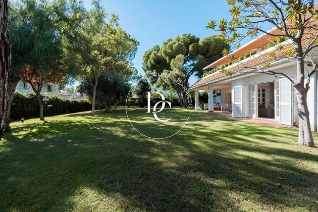 Foto 2 de Casa en venda a Can Girona - Terramar - Can Pei - Vinyet de 5 habitacions amb terrassa i jardí