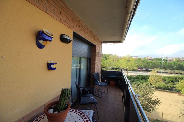 Foto 2 de Pis en venda a Ponent - Set Camins de 3 habitacions amb terrassa i piscina