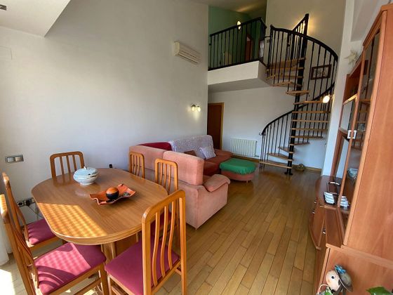 Foto 1 de Dúplex en venta en El Poble Sec de 3 habitaciones con terraza y garaje