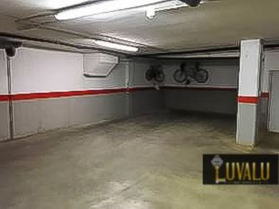 Foto 2 de Garatge en venda a Zona Port de 10 m²